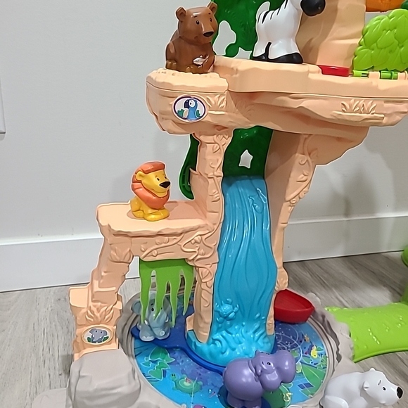 Fisher Price Little People Share & Care Safari Jungle Playset. 15 Animal Figures - Picture 3 of 17